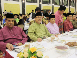 iftar_istana1303