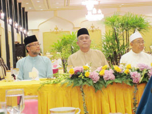 iftar_istana1305